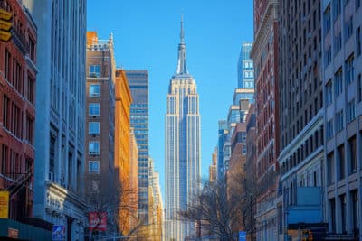 L’Empire State Building : un immeuble tellement iconique qu’il possède son propre code postal